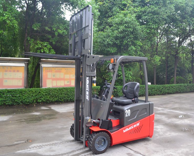 湖南榮洲機(jī)械設(shè)備有限公司,移動(dòng)式升降平臺(tái)價(jià)格,湖南升降貨梯,塑料托盤批發(fā),固定式升降平臺(tái),曲臂式升降平臺(tái),汽車尾板,全電動(dòng)叉車